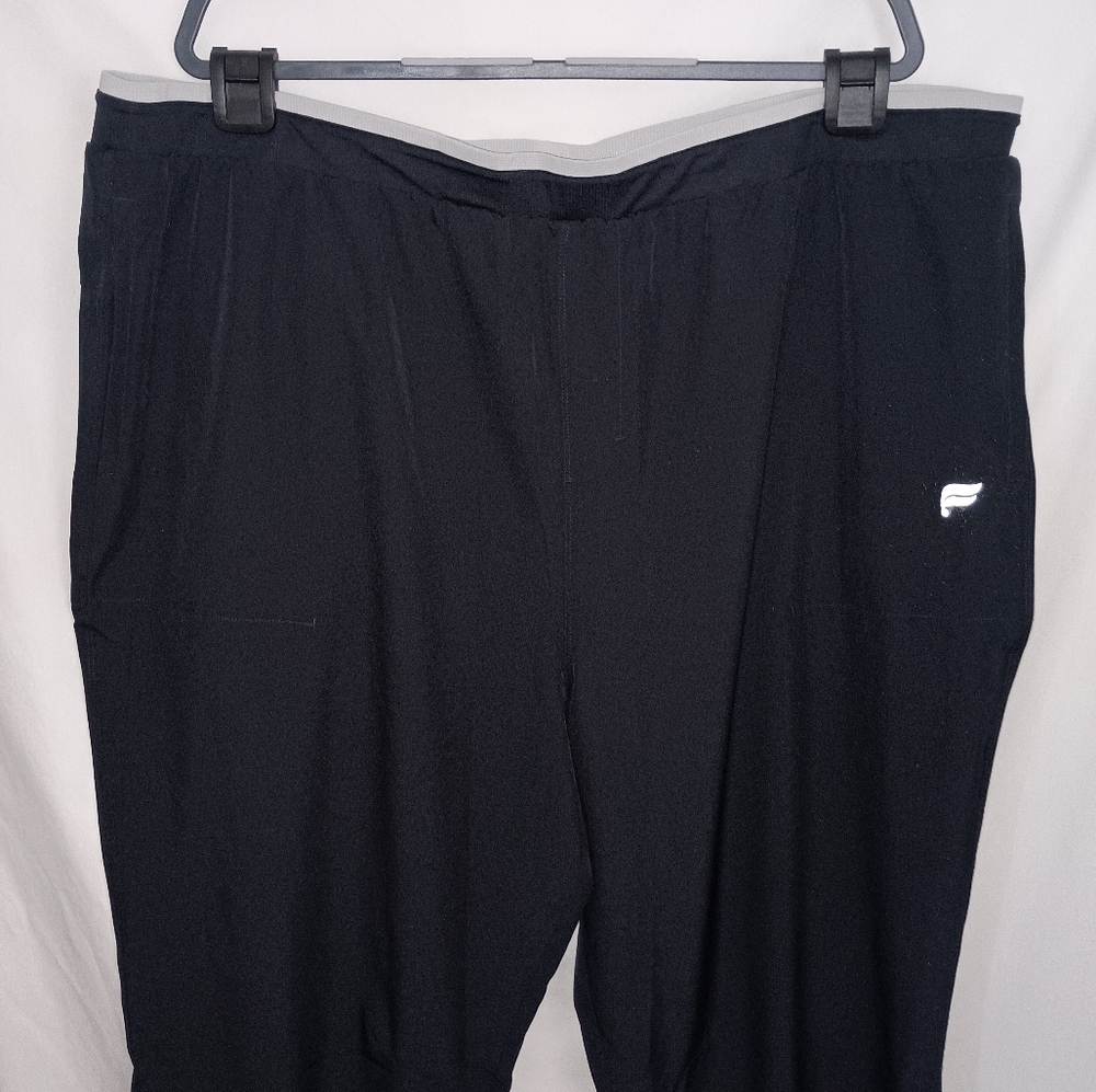 NWT Womens Fabletics Fundamental 4 Way Stretch Black Pants Size 2X 2XL XXL - Picture 3 of 12
